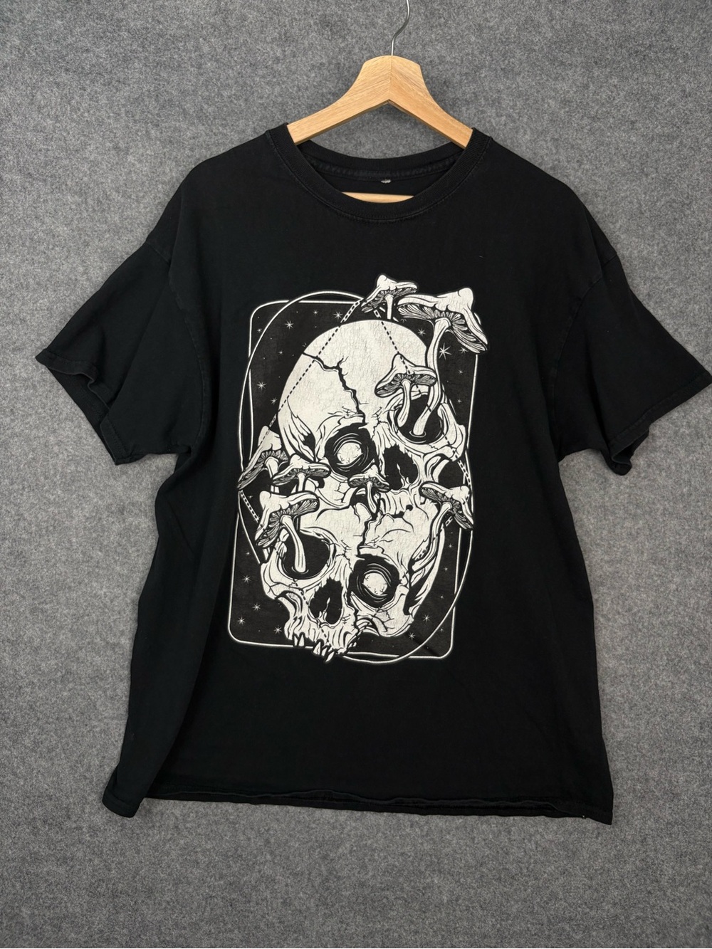 Threadless Skull Mushroom Graphic Tee Black Goth Grunge Men’s XL